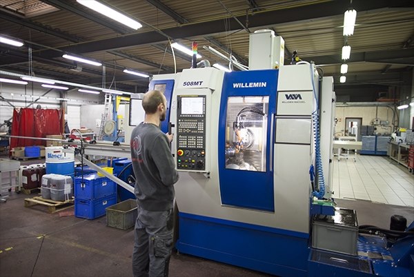 ATELIER MECANIQUE DE HAUTE PRECISION